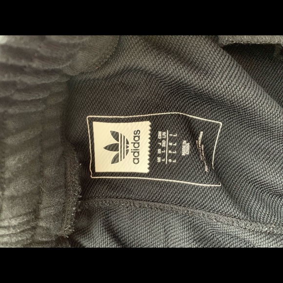 Adidas 3 Stripe trackpants - Picture 3 of 3